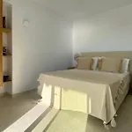 Апартаменты Calistus Mykonos *