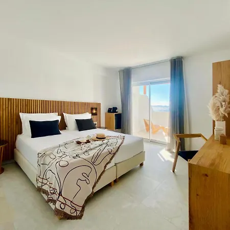 Calistus Mykonos *